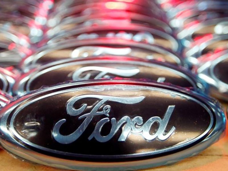 Ford expects $2.2 billion Q4 hit because of pension plans